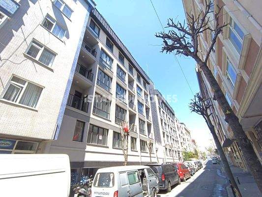 Spacious Real Estate in a Secure Complex Near Subway in Sisli