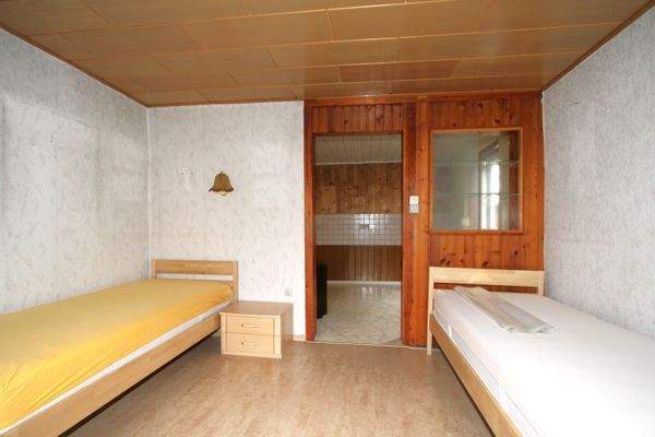 02 05 EG Wohnzimmer (2).jpg