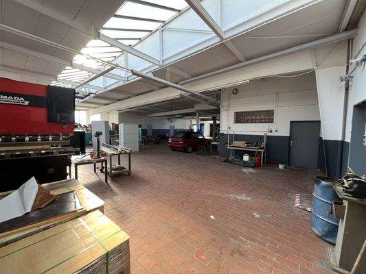 fed31343-f00e-407e-b3a8-503bb45fd155-1849368111