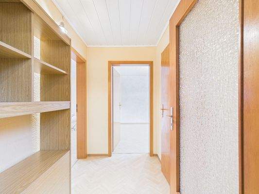 CAM04379G0-PR0076-STILL028