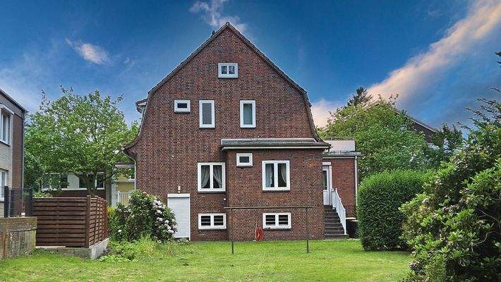 Nord-Nordost: Tür vom Keller