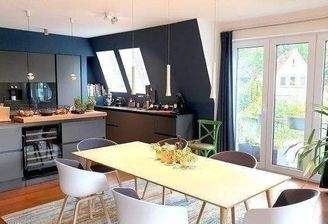 Küche und Essbereich