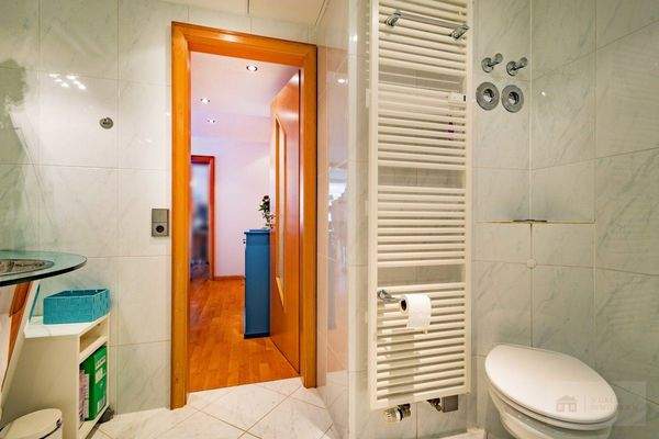 Wohnung 1: Gäste-WC