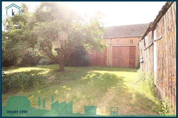 1990 Blick zur Scheune.jpg