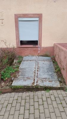 Klapptür zum Gewölbe