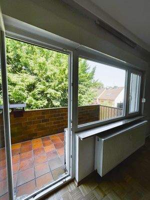 Wohnzimmer Zugang Balkon