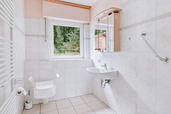 Badezimmer im Erdgeschoss