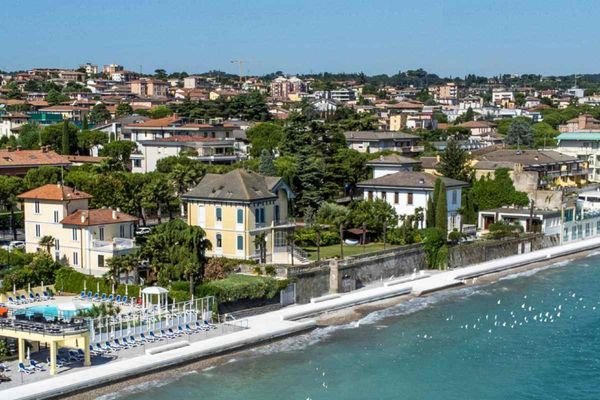 lungolago-desenzano.jpg