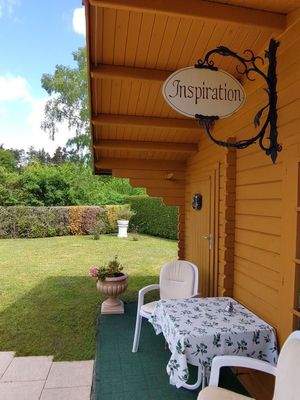 Gartenhaus und Terrasse