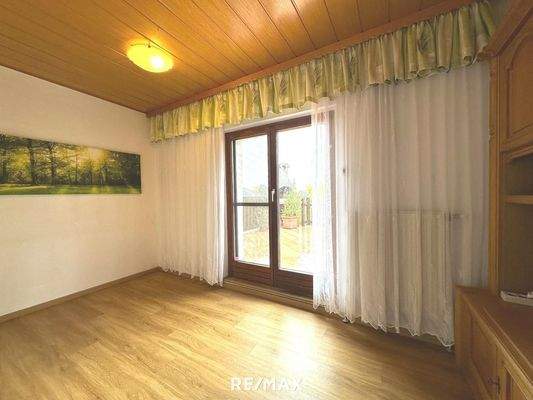 Wohnzimmer, Blick zur Terrasse