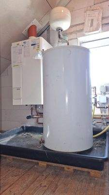 V1625 Heizung auf dem Spitzboden