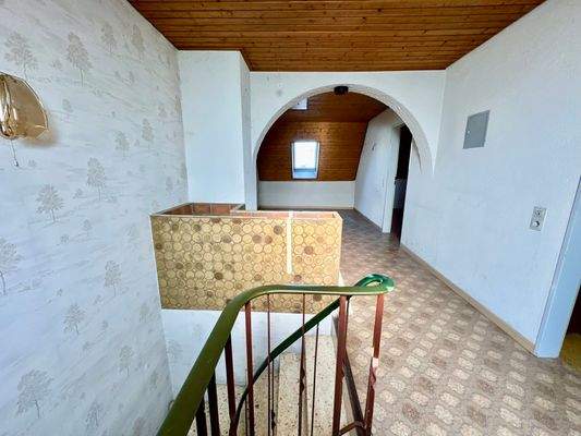 Treppenaufgang ins OG