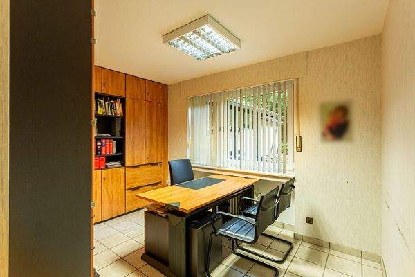Büro im EG