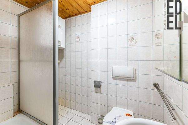 Badezimmer Wohnung 2