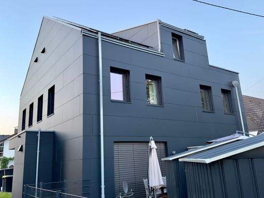 Rückansicht - Terrassenbereich untere Einheit