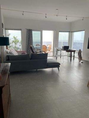 top penthhouse frontline Saranda (27).jpeg