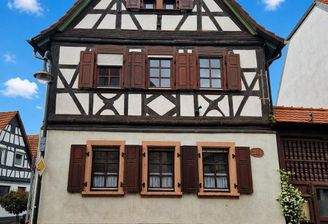 Vorderseite des Hauses