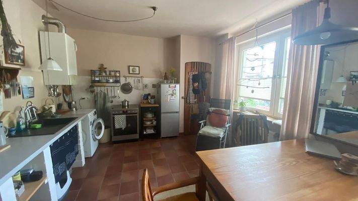 Große Wohnküche zur Straße 