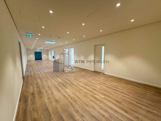 Büro- und Praxisfläche
