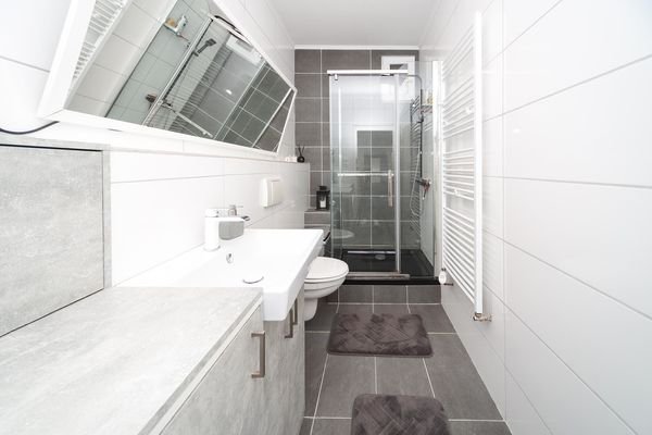 Badezimmer 1.OG
