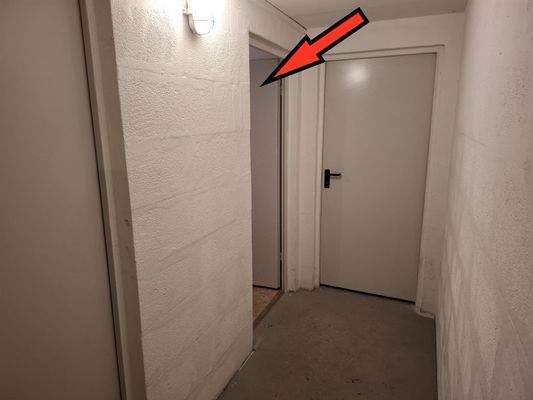 Zugang zum Wohnungskeller