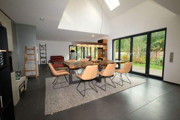 17AED5B7-32EF-4B28-9BA4-8B68F4FEB5F3-18734-00000D1DED9031D2