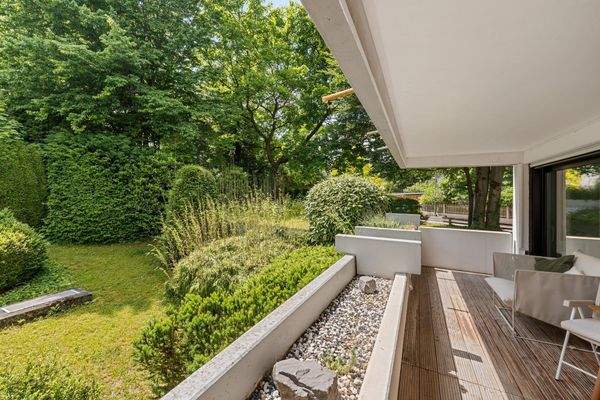 Gepflegter und angelegter Garten