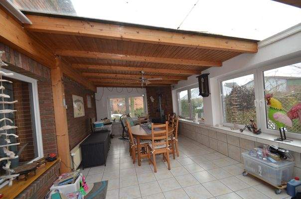 ...angrenzendem Wintergarten:::