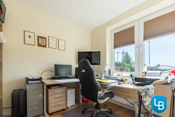 Büro EG