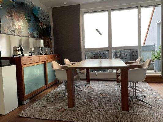 Platz für einen großen Tisch