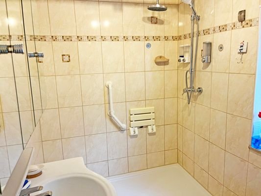 Musterwohnung Bad.jpg