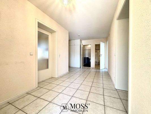 grosszügige Diele/ Flur