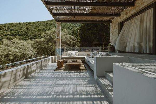 outdoor pergola lounge 