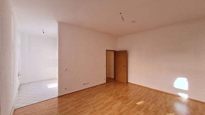 Zimmer mit Küche.jpg