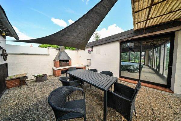 Freisitz mit Grillplatz