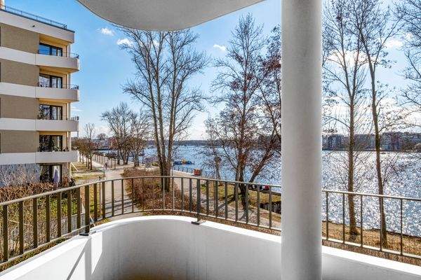 Blick vom Balkon auf denRummelsburger See