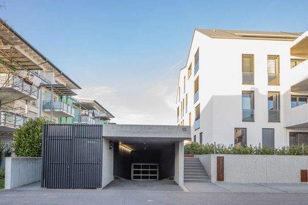 Garage_Ansicht_Straße