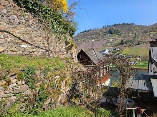 Romantisches Weinberghäuschen