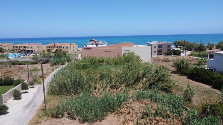 Kreta, Gerani: Grundstück in Strandnähe zu verkaufen