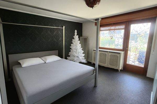 Schlafzimmer 2 mit Gartenblick