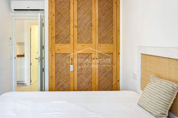 ...Einbauschrank und Klimaanlage