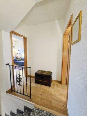 Treppe mit Blick zu den Zimmern 1+2