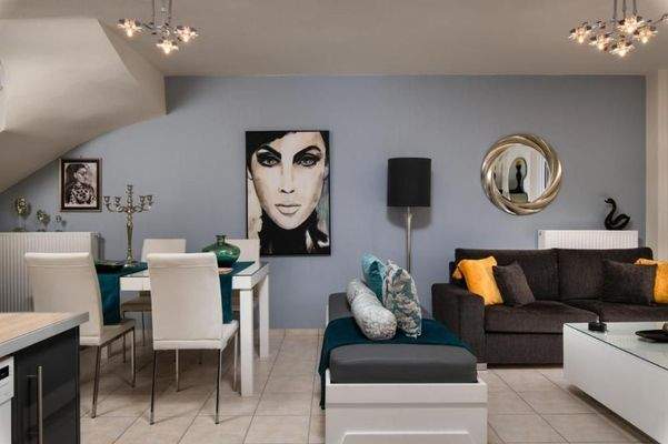 Kreta, Georgioupoli: Schönes Haus zum Verkauf mit herrlichem Blick auf den Kournas-See