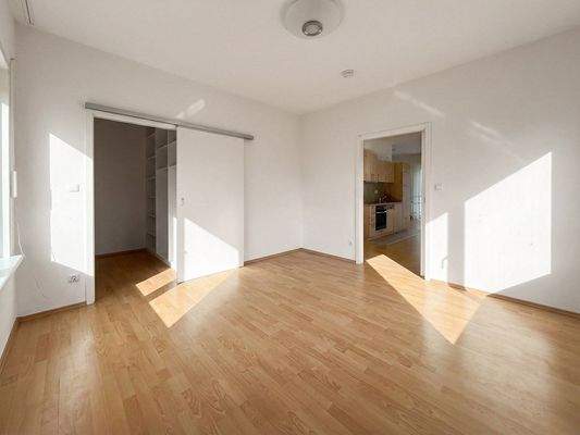 Schlafzimmer mit Ankleide - rechte Haushälfte