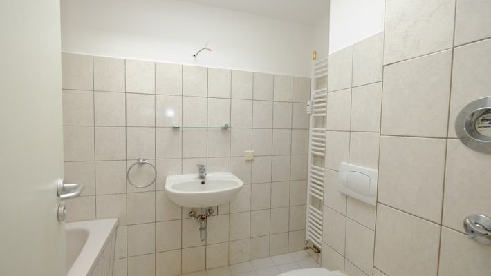 Bad mit Wanne