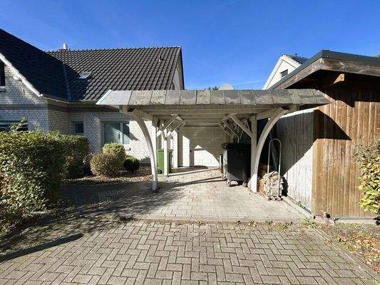 Carport + Garage