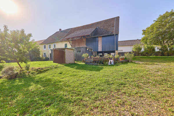 02 Gartenansicht.png