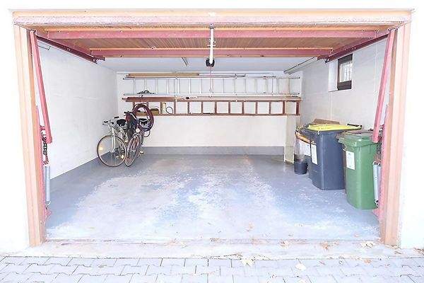 33-Garage-mit direktem-Zugang