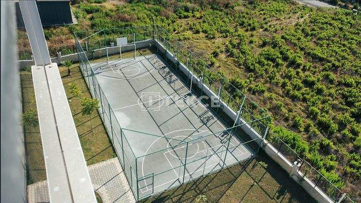 Flats in a Complex Close to Sea in Antalya Gazipaşa