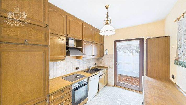 CAM01984G0-PR0473-STILL012